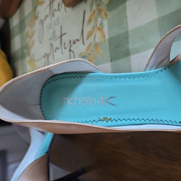 MICHELLE.K  heels size 8 1/2 - Picture 7 of 11